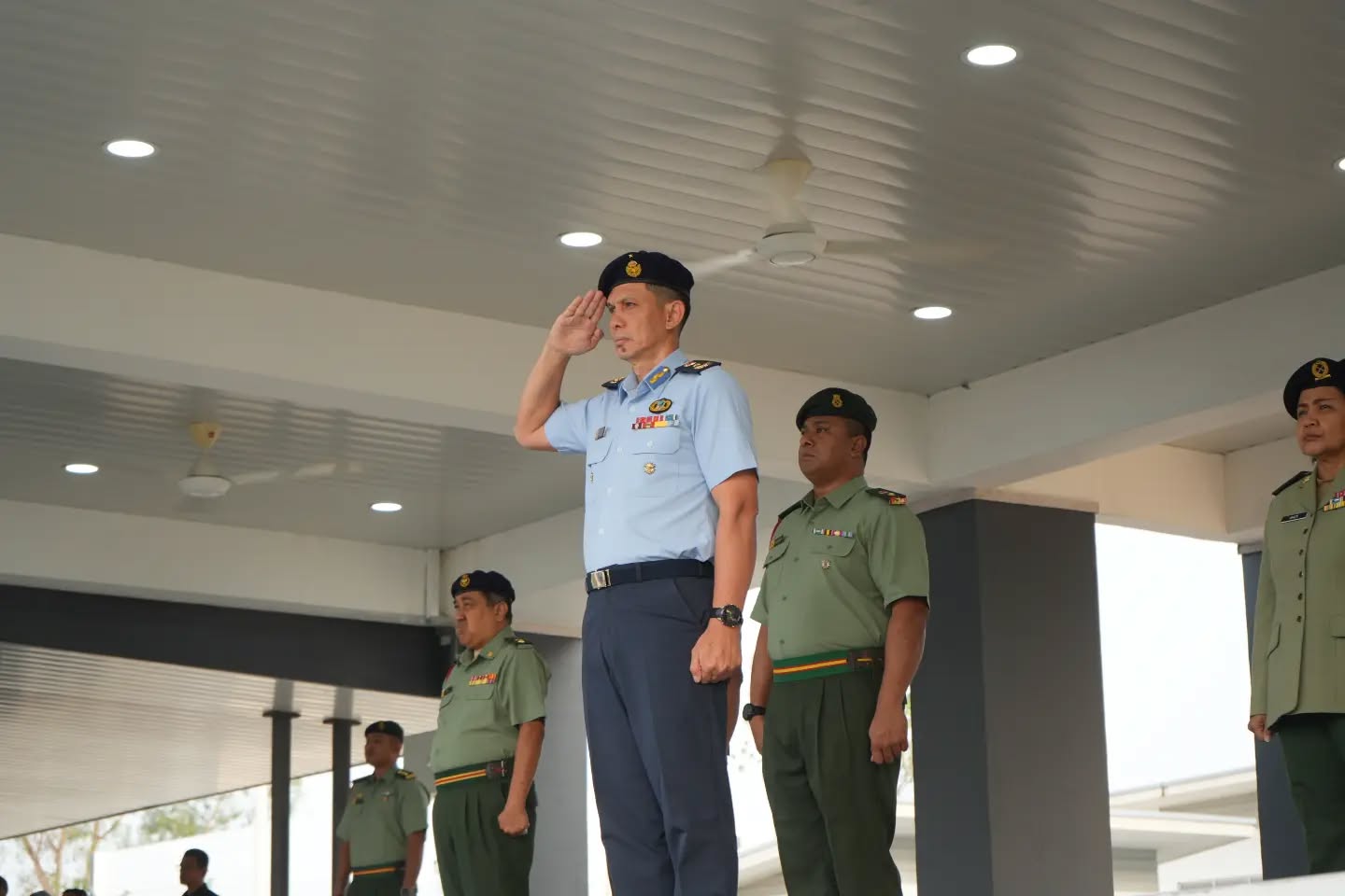 PERBARISAN KOMANDAN MAKTAB TENTERA DIRAJA (MTD)